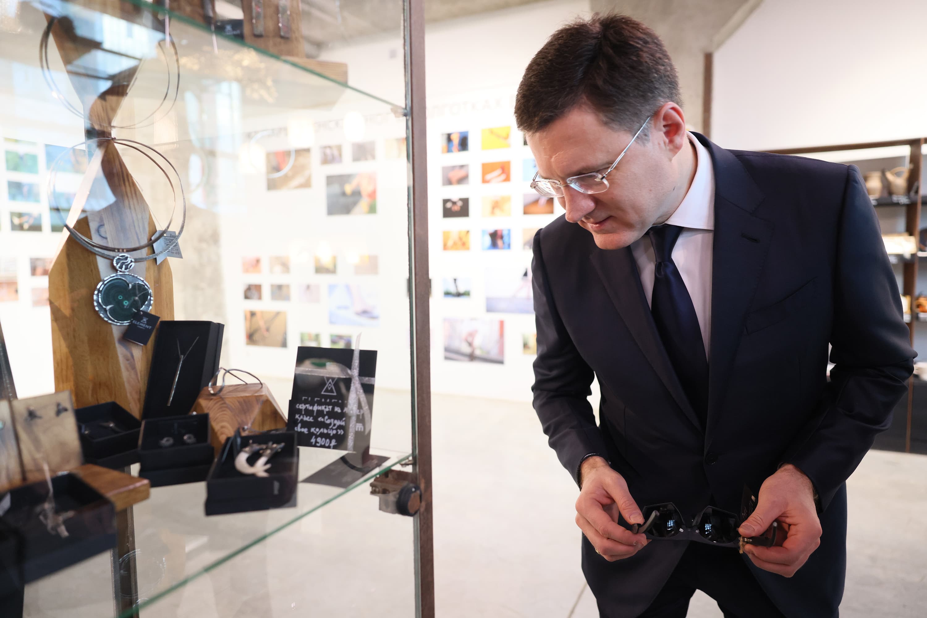 Александр Новак побывал в креативном кластере «Квадрат»