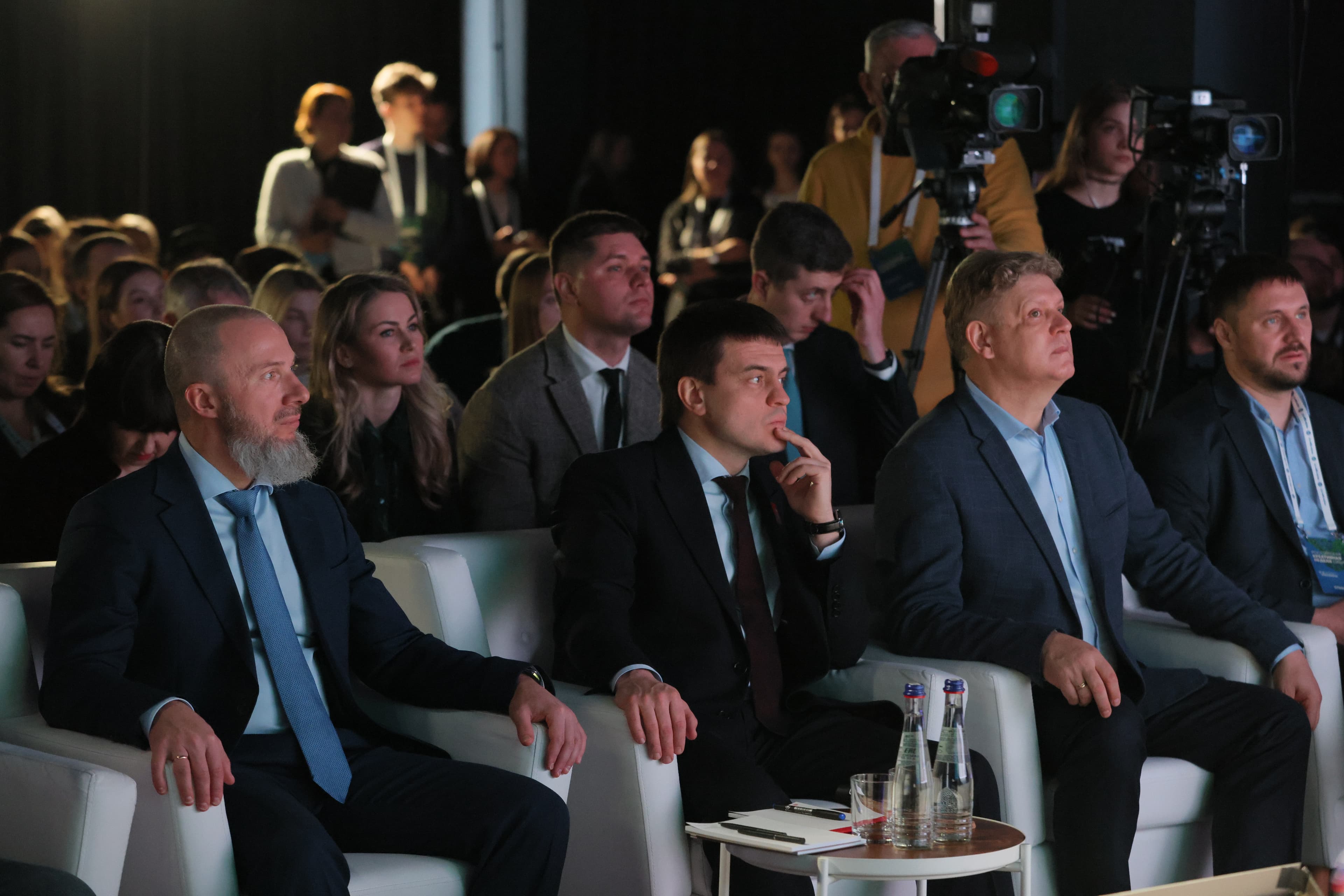 Проекты «Промдиза» представили Анатолию Серышеву и Михаилу Котюкову